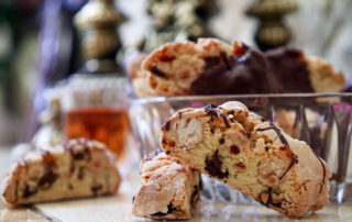Cantucci alle nocciole e uvetta